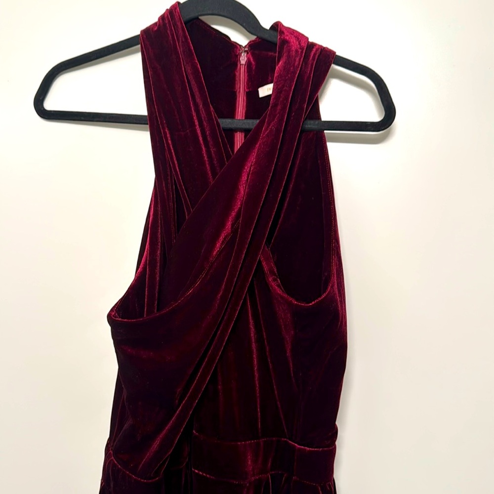 Skies are blue velvet burgundy jumpsuit size large